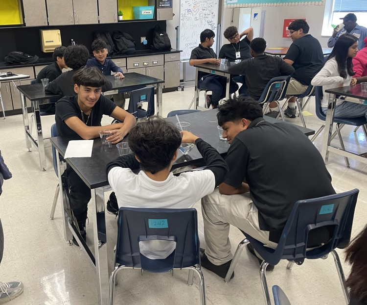 alief_middle's tweet photo. The Chemours team worked with our 8th Grade students for Lab Day 2024! AMS x Chemours | See Coach Pereira! #CubNation @CHEMOURS @aliefscience @Sroninub2Newby @HeyMrsCarterrrr @AliefISD @AMSCounselors1 @alief_middle |#STEMROCKS https://t.co/5GG2DPfoaR
