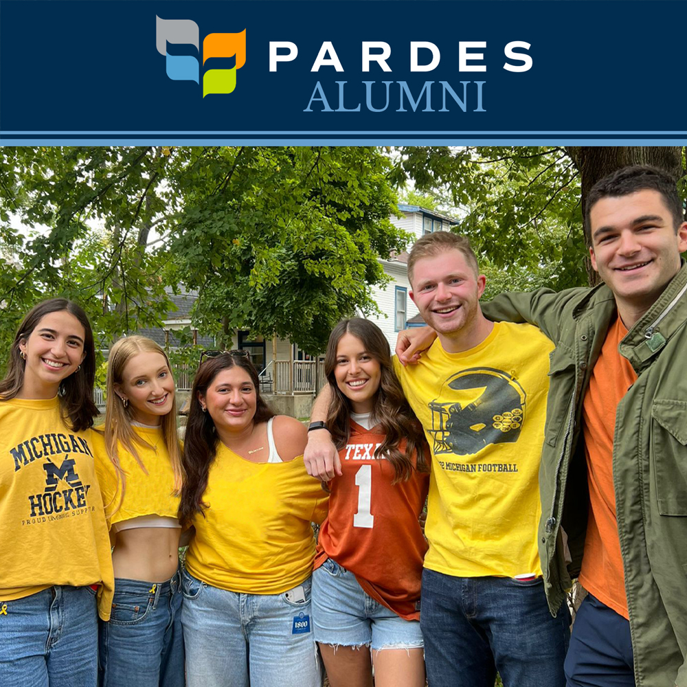 pardesschool's tweet photo. Last week, members of the Pardes Class of 2017 reunited to watch Texas vs. Michigan. For many, the bonds that are created at Pardes are never broken. 
#proudtobepardes #foreverapanther #pardesalumni #collegefootball #michiganwolverines #goblue #texaslonghorns #hookem https://t.co/Ggpao7p26u