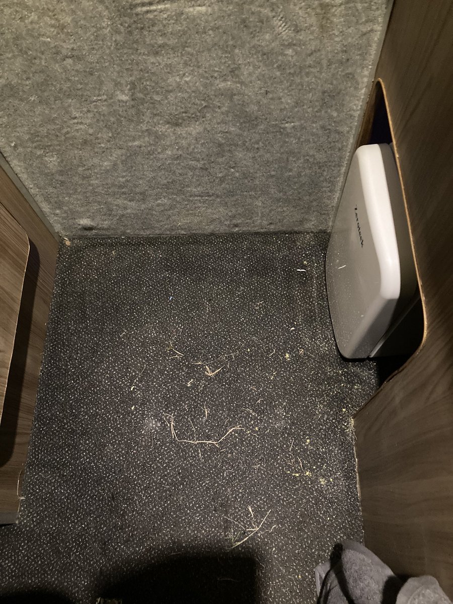 McFuzzies's tweet image. Seriously ….. one hour and one pot noodle later and the van is trashed!! There’s sauce everywhere and pot noodle dust all over the floor.  

#DomesticGoddess
#Chuntering