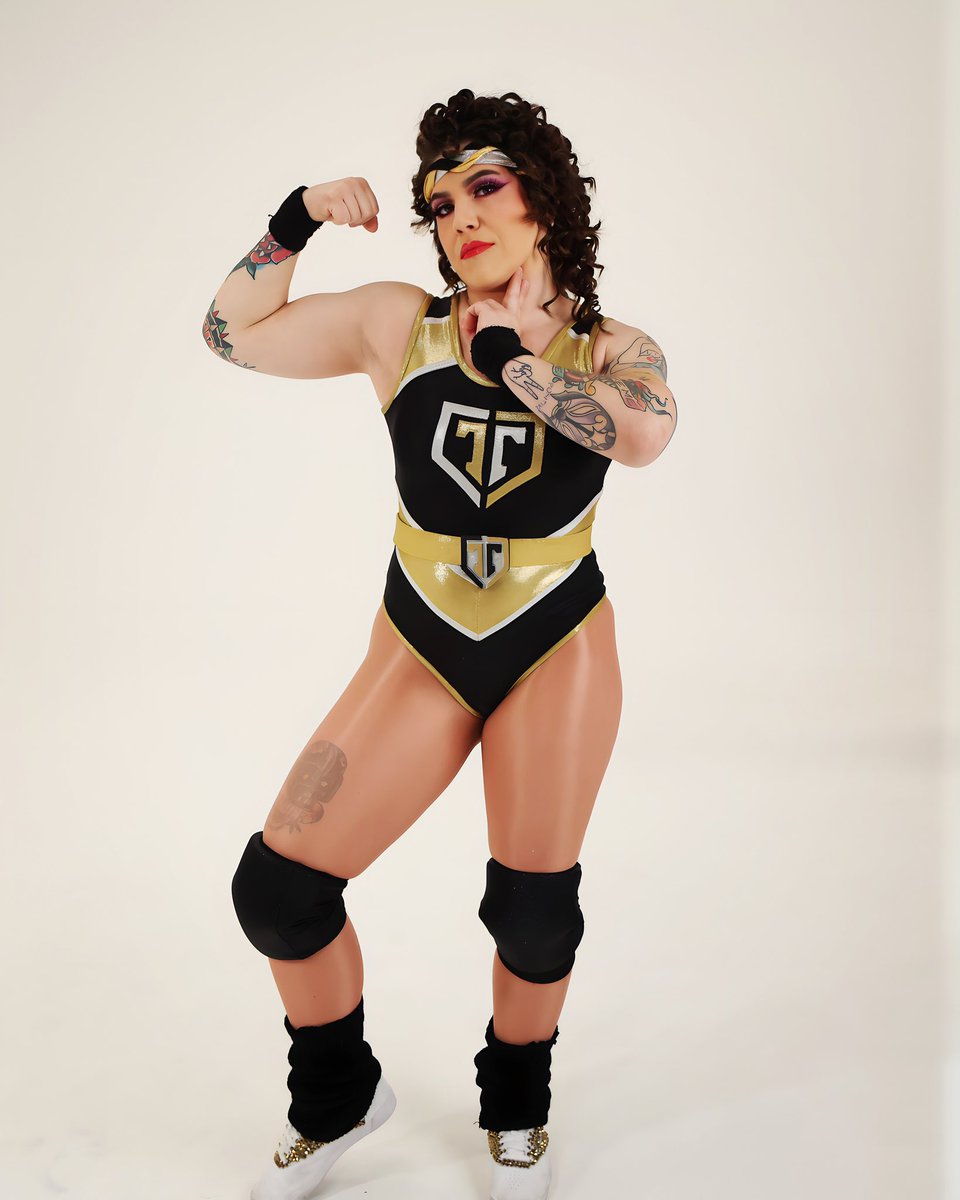 ✨Gloria Glitter✨ tweet media