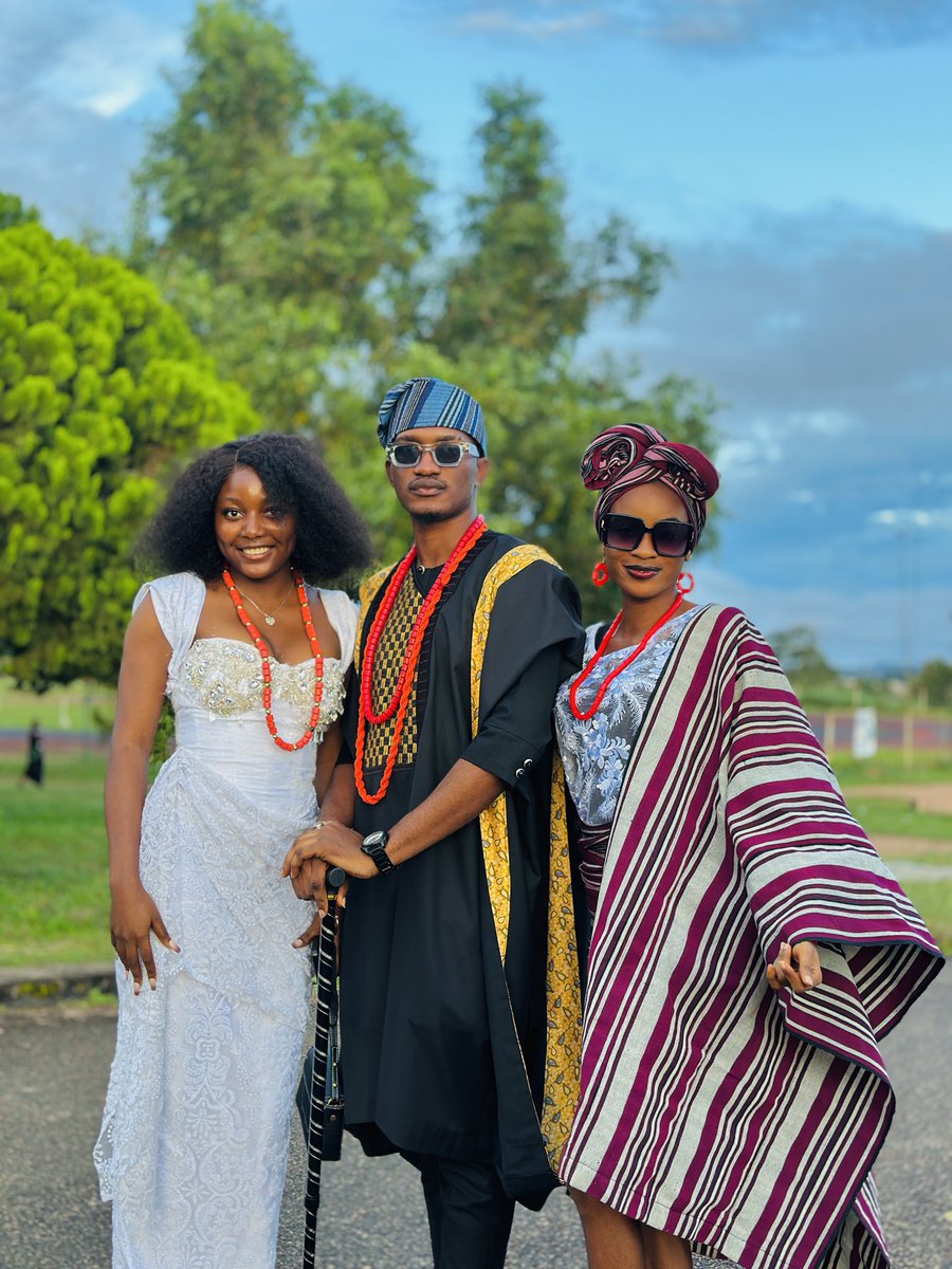 Yo_Dejii's tweet photo. DAY 4: OJUDE/ TUNGBA NIGHT
Ojude Futa was it!!! 10/10✅✅
………
Special thanks to my @Ayokunle_b for the great jpegs

#futa #Futabro #TheConquistadors #tungbanight #Ojude #Yoruba #ojudefuta #lastdaysinfuta #class23 #Ojudeoba https://t.co/0hQgT5Ig3b