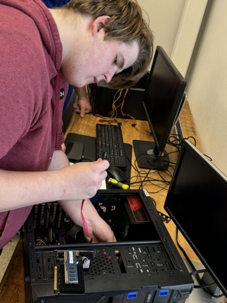 TSTCproud's tweet image. When Jacob Hosterman decided job security mattered most, he left traditional education for TSTC. Learn more about his new goals in tech: bit.ly/3zixrsi  

#TSTCProud #ComputerNetworking
