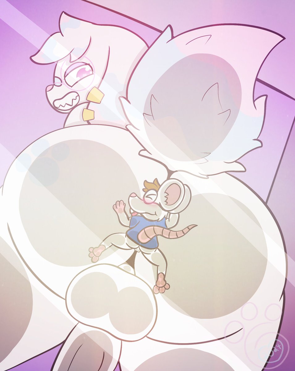 Pic for <a href="/RexTheMouse/">Rex The Mouse</a>! 

I have been getting too curious about micro macro stuff so >//> might as well try on a mouse and squish him! Or you wanna also take his place? 😈

Hope you all enjoy~ ❤️