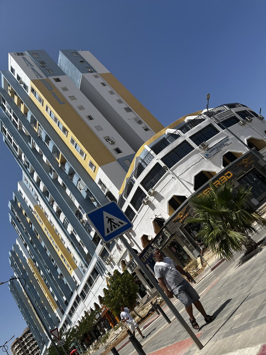 BONEZI / Monteur vidéo tweet media