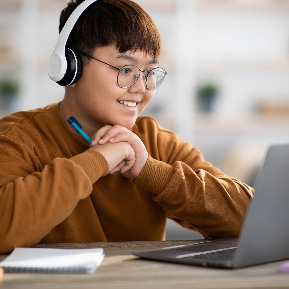 If the school year isn’t starting as planned, consider choosing the #AgoraDifference for your family. We enroll year-round: agora.org/enrollment/#en…

#cyberschool #cybercharterschool #schoolchoice #educationmatters