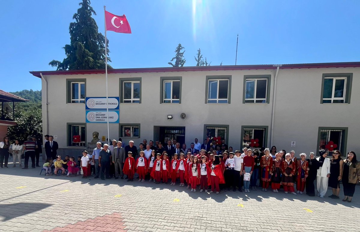 İlköğretim Haftası kapsamında okulumuzda kutlama programı düzenlendi.