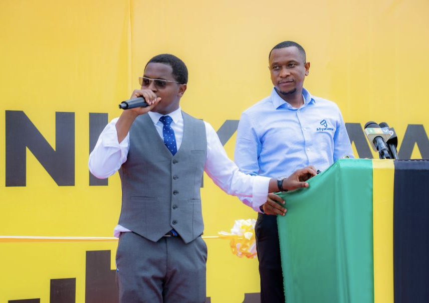 LudoFredrick's tweet photo. #onlywayupโฌ๏ธ
Ilikuwa heshima kuhost event muhimu sana katika mapambano dhidi ya saratani nchini Sept 11, 2024.
Live kutoka viwanja vya #ORCI kupitia TV @CloudsMediaLive niliwaletea The Champion, one of the solution, the reason not to fear & the reason to be strongerโฆkatika mapambano dhidi ya saratani.
Shouts and appreciations kwa wadau wote wanaoungana na serikali katika mapambano dhidi ya saratani. Kipekee sana balozi wa mapambano dhidi ya saratani โBabuu wa Kitaaโ