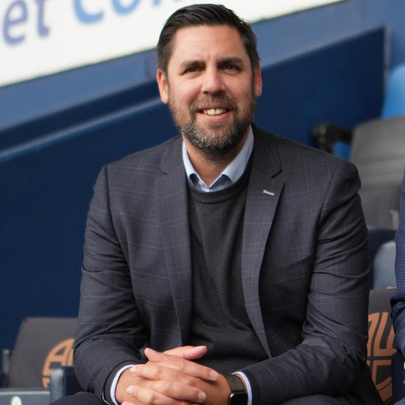 OfficialBWFC's tweet photo. Club Statement | Neil Hart

Bolton Wanderers Football Club can confirm that Chief Executive Officer Neil Hart will be stepping down from his position at the club, effective from today.

#bwfc