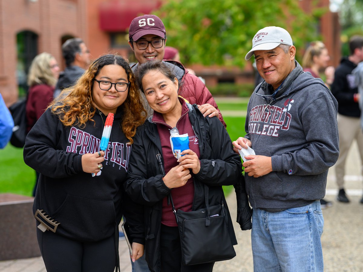 SpfldCollege's tweet image. Get ready to fall in love with #SpringfieldCollege at Family Weekend 2024 on September 20-21, filled with exciting activities and great entertainment. 🎉 

Save the date and register now: spfld.co/3Tugzps

#FunTimesAhead #FamilyWeekend2024