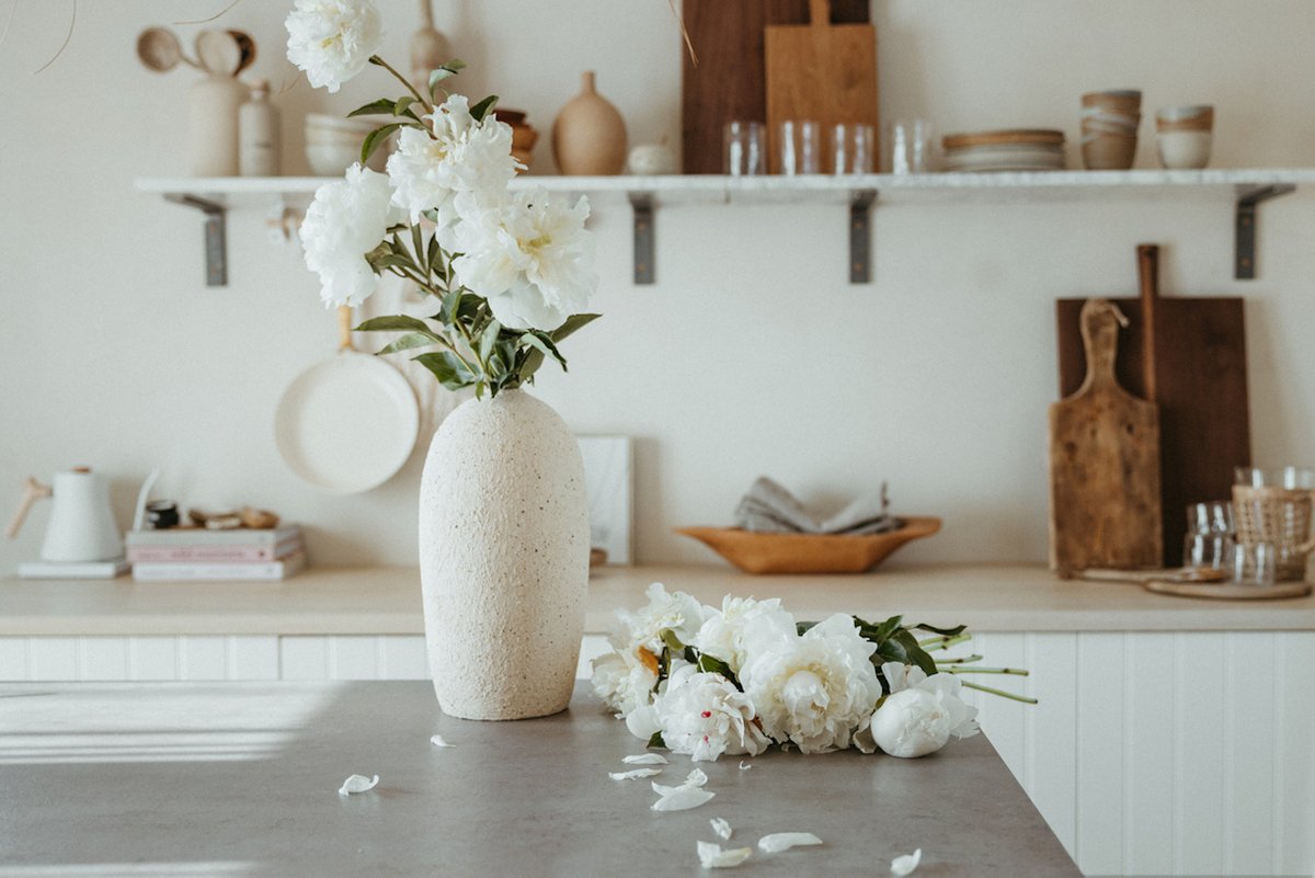 How Wabi Sabi Can Transform Your Home and Create More Space for Beauty in Your Life: Recovering perfectionists, listen up. 

The post How Wabi Sabi Can Transform Your Home and Create More Space for Beauty in Your Life appeared first on Camille Styles.