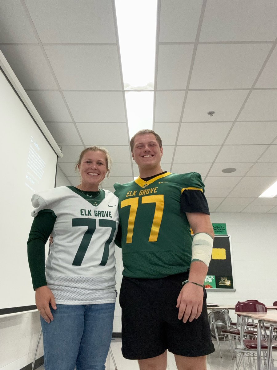 Elk Grove Football tweet media