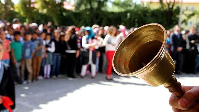 Yeni eğitim- öğretim yılında öğretmenlerimize ve öğrencilerimize başarılar dileriz.