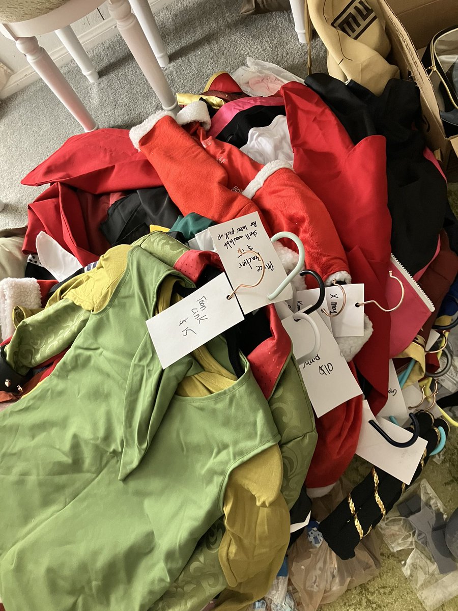 SteffVonTweetz's tweet photo. Final call for my older costumes in my IG stories!

What’s not purchased goes in the trash. https://t.co/ygdCGBgnPS