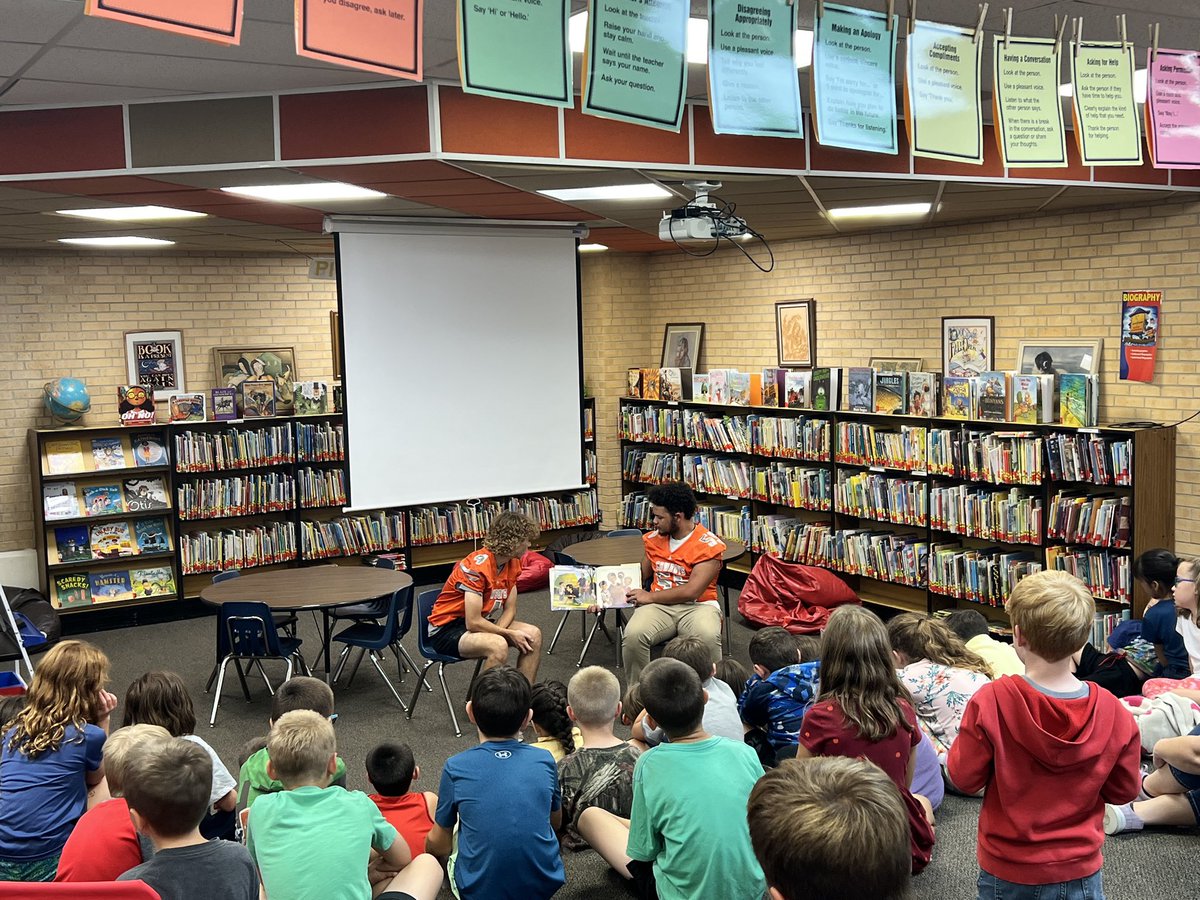 Abilene High School Football (@ahs_cowboysfb) on Twitter photo So Proud of our Football Players as they got the opportunity to read to future Cowboys and Cowgirls at our local Elementary Schools!
#ImpactTheFuture
#StriveForGreatness
<a href="/AbileneCowboys/">Abilene Athletics & Activities</a> So Proud of our Football Players as they got the opportunity to read to future Cowboys and Cowgirls at our local Elementary Schools!
#ImpactTheFuture
#StriveForGreatness
<a href="/AbileneCowboys/">Abilene Athletics & Activities</a>