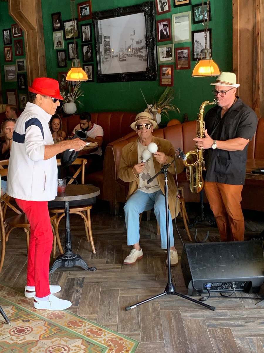 Happy Friday! 🎉 Kick off your weekend with a flavorful journey through Little Havana! Indulge in Cuban culture and cuisine with Miami Culinary Tours. From iconic café cubano to savory empanadas, you’ll experience the heart and soul of this vibrant neighborhood.