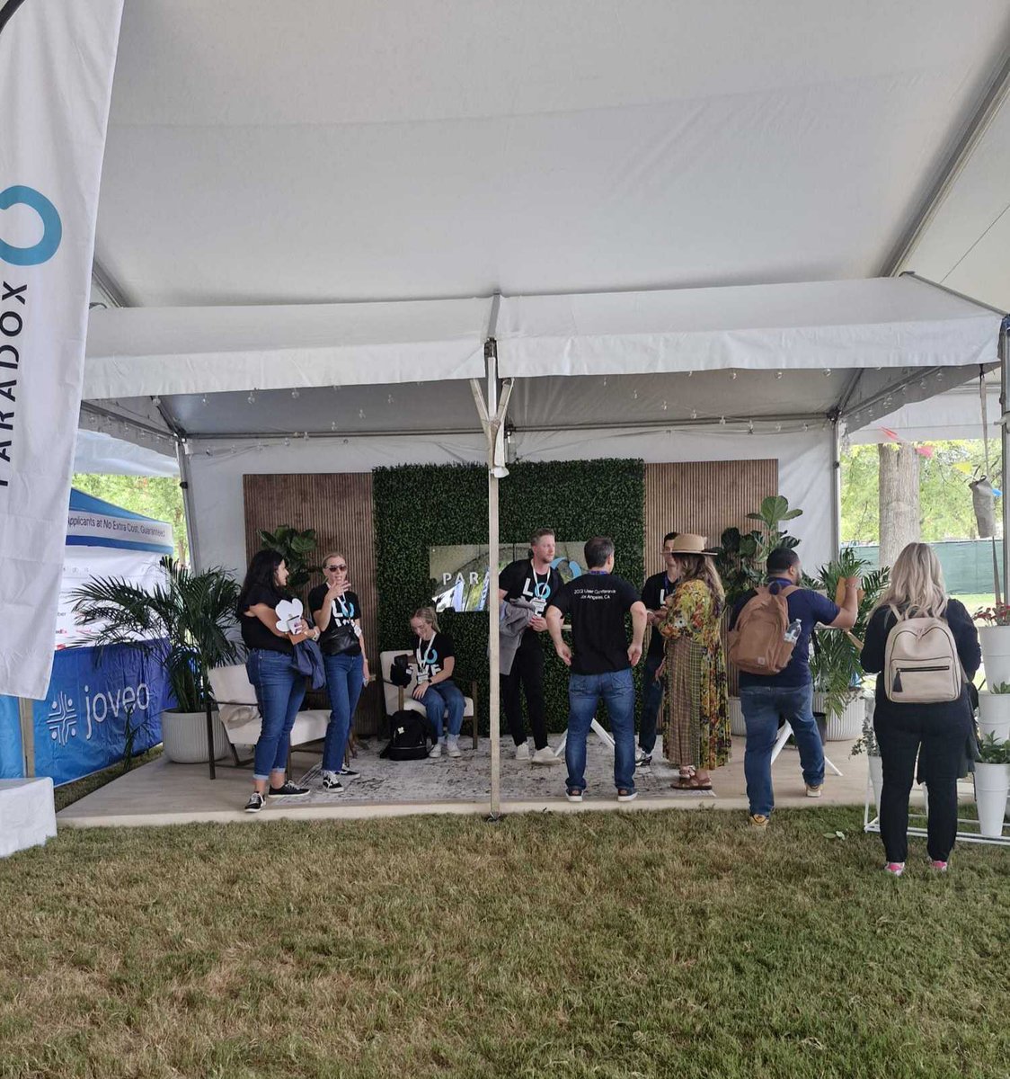 Thank you to our amazing sponsors - check out the coolest innovations in the recruitment game! @Shaker, <a href="/joinHandshake/">Handshake</a> , <a href="/Paradox/">Michael</a>