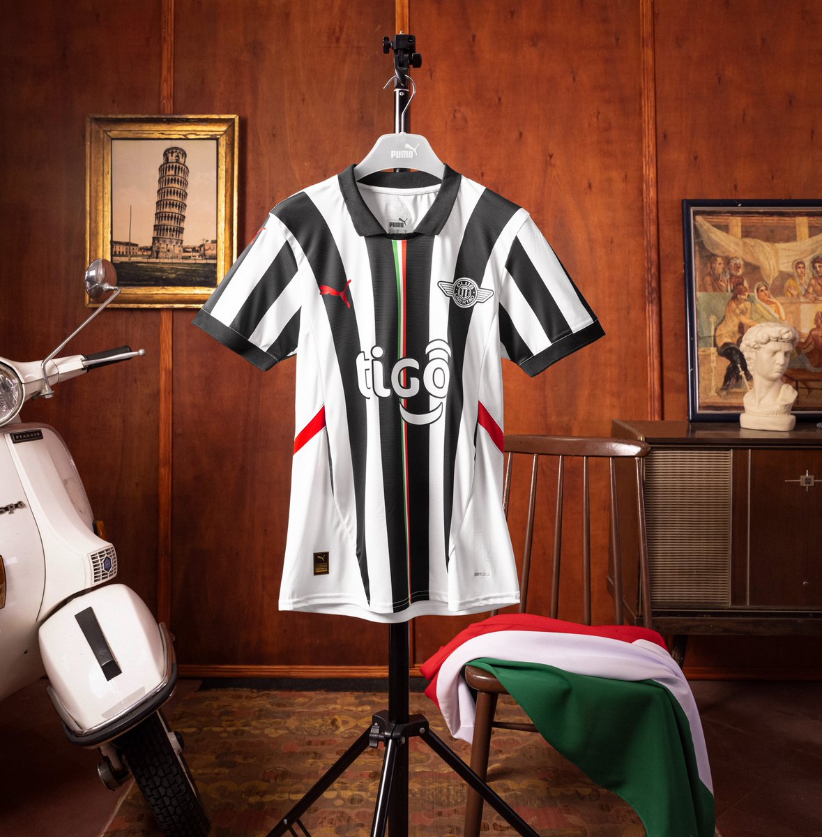 PUMAParaguay's tweet image. #JuegaElGuma y regalamos 5 pares de entradas entre los que den 🔁 a este posteo y comenten #PumaGumarelo 🔥

Anunciamos a los ganadores, mañana a las 10:00 hs. ⏳