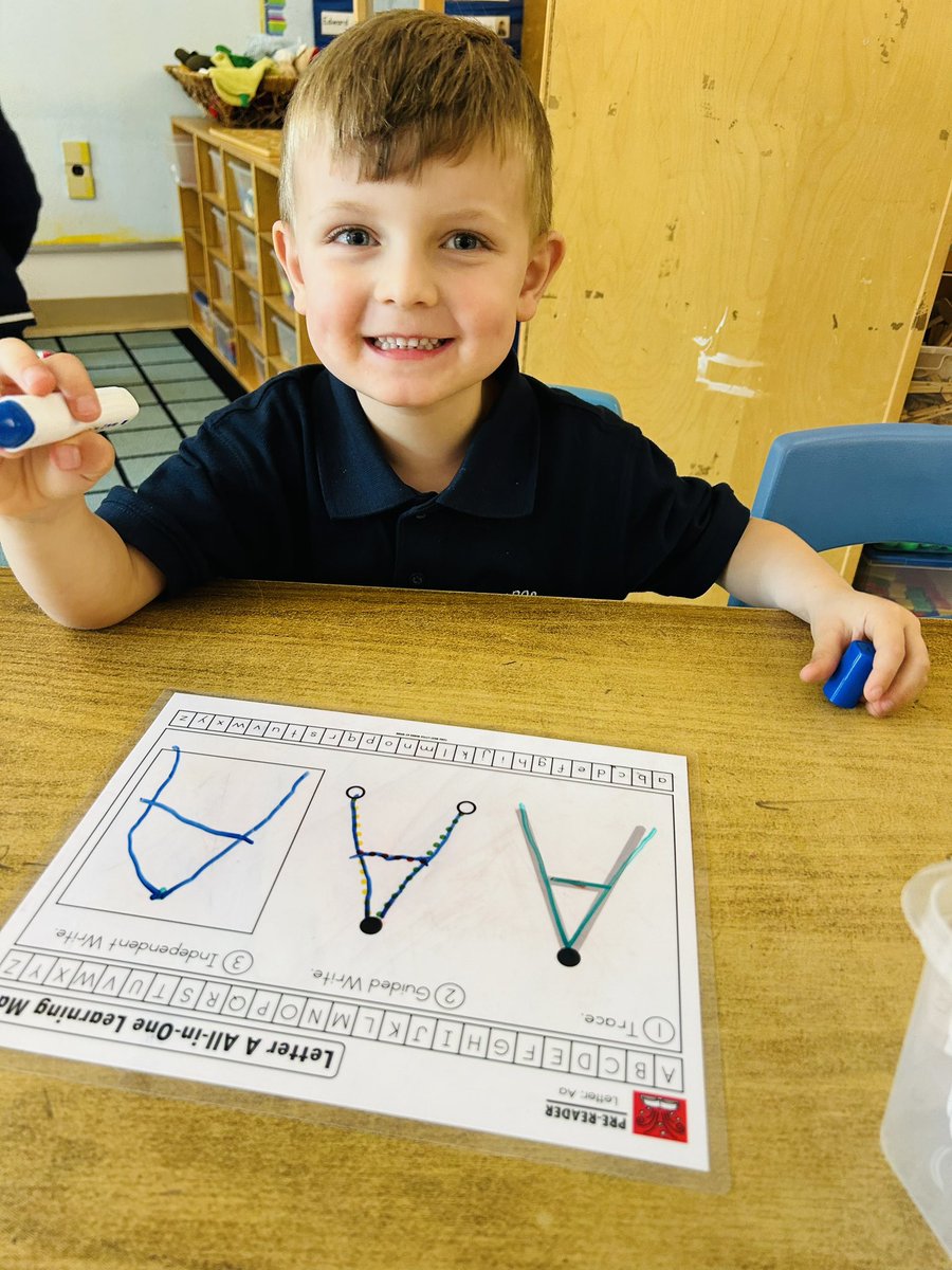 Mrs_SBrito's tweet photo. Great first week in room 101 forming friendships and learning!! https://t.co/1zOpxVyDcQ