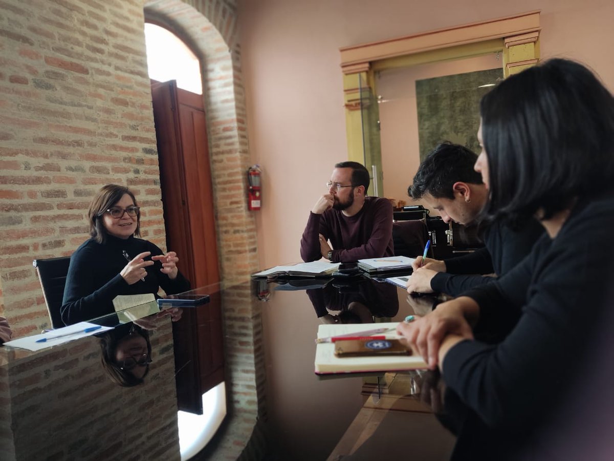 CulturaCUE's tweet image. Nos sumamos a las acciones del @INPCEcuador para coordinar nuestra participación en el encuentro internacional sobre salvaguardia del patrimonio cultural #CRESPIAL a realizarse en #Cuenca en el año 2025.

Un evento clave para la preservación de nuestra #Cultura viva. ✨