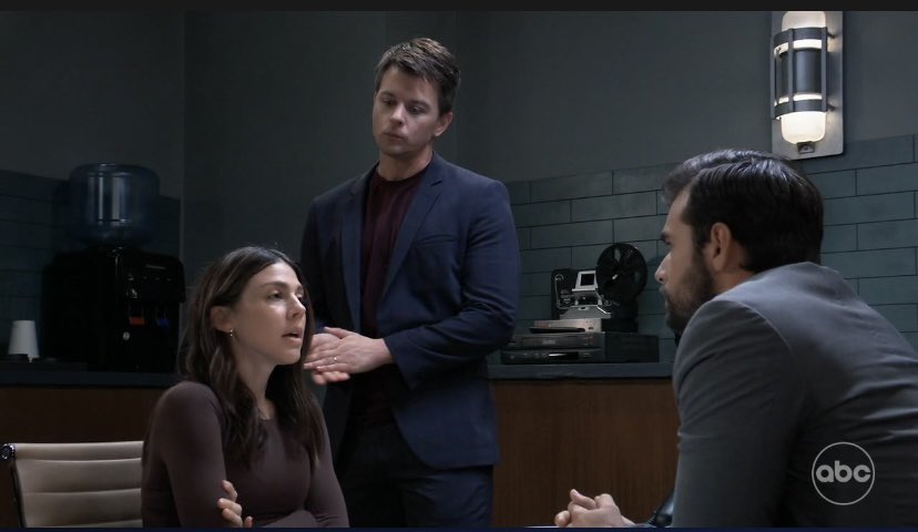 cdkmkt's tweet photo. Where has THIS Michael been for months?? Big brother, protective mode fighting for the family is always the best Michael but of course Willow is nowhere to be found? #GH https://t.co/h9xppltly1