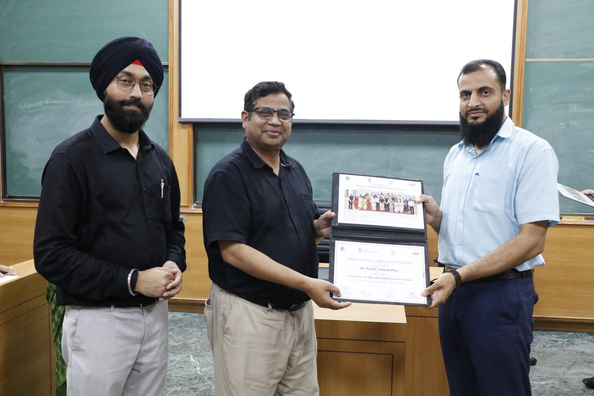 Certificates were distributed to all participants in the presence of Prof. Jabir Ali, Prof. Nitin Upadhyay and Dr. Sarabjit. In the concluding session, participants expressed their gratitude to #MoPR &amp; <a href="/IIMJammu/">IIM Jammu</a> for organizing the #MDP, stating that it had been highly beneficial.
