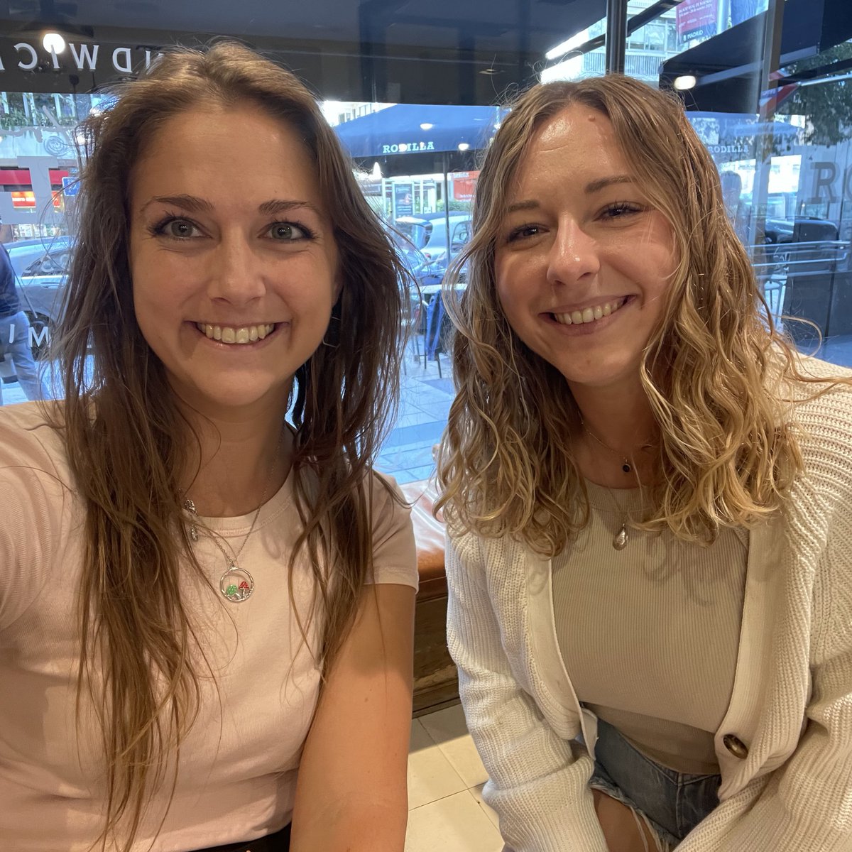 Josie Clarkson (@josieclarkson8) on Twitter photo EASD 2022 🇸🇪 vs #EASD2024 🇪🇸
I interviewed <a href="/alicelouisejane/">Alice Carr</a> when I first met her two years ago - she’s a fantastic #Type1Diabetes researcher <a href="/AlbertaDiabetes/">Alberta Diabetes</a> whose own #T1D diagnosis helps motivate her #research.
Read Alice’s story: jdrf.org.uk/resources/mum-… EASD 2022 🇸🇪 vs #EASD2024 🇪🇸
I interviewed <a href="/alicelouisejane/">Alice Carr</a> when I first met her two years ago - she’s a fantastic #Type1Diabetes researcher <a href="/AlbertaDiabetes/">Alberta Diabetes</a> whose own #T1D diagnosis helps motivate her #research.
Read Alice’s story: jdrf.org.uk/resources/mum-…