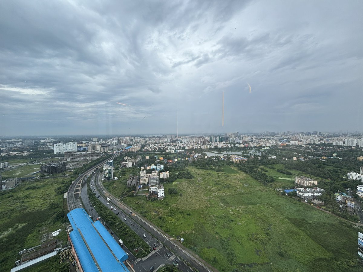 Spent 2 weeks in India for work. Such cool and wild experience, but I can’t wait to be back home with <a href="/xTranNguyenx/">カイリュー</a> and sleep in my bed.