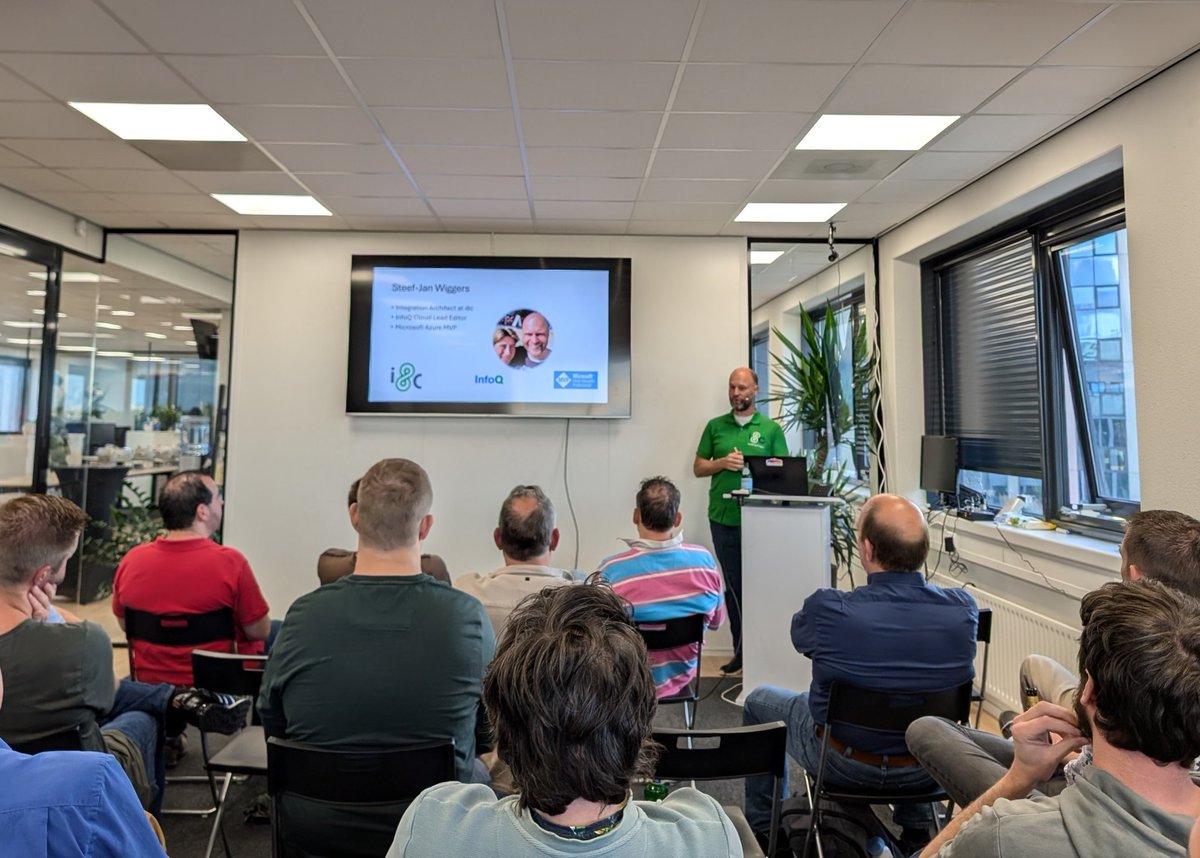 RoelantDieben's tweet photo. At #DotnetFriday @steefjan helps us to make sense of #Azure #Integration #Services https://t.co/9Bxy7j7zOH