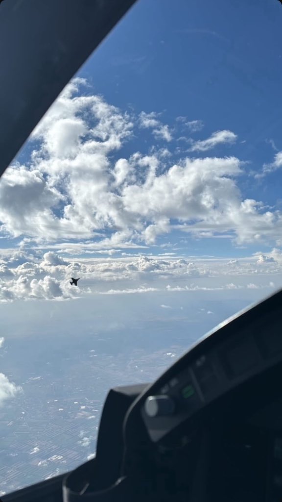 mhndiv's tweet photo. "Chasing dreams and making memories." https://t.co/xg5rIf2ocB