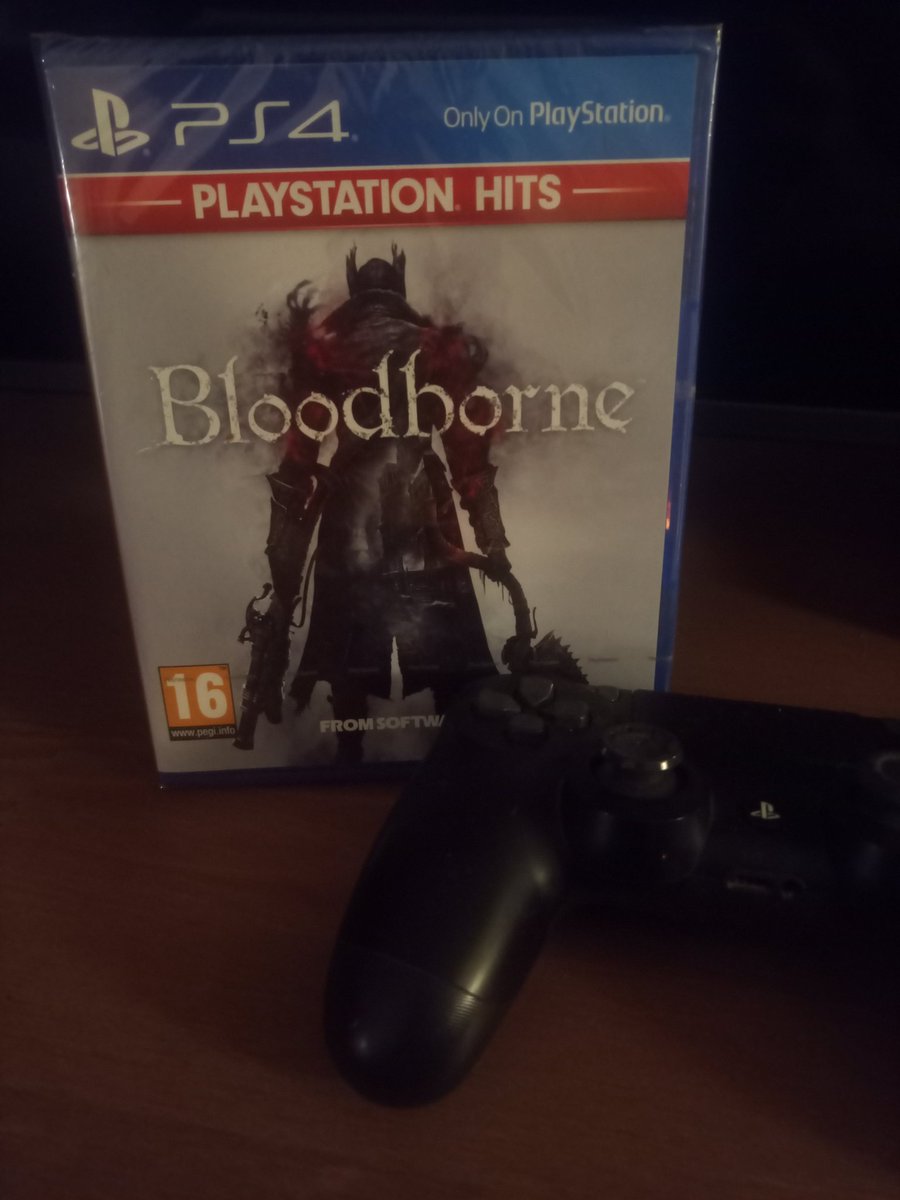 JohnHaygoodGM's tweet image. It's been sitting on the shelf, still covered in plastic wrapping, for well over a year and a half, maybe even two...
Well, the time has come to play at last a Souls game!

#videogame #ps4 #Soulsgame #Bloodborne