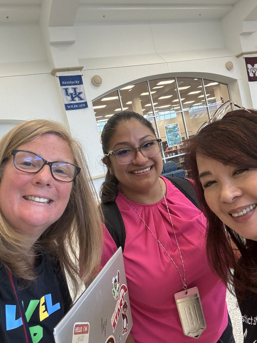 Love learning alongside with my Team ☝️princiPALS <a href="/CindyBuentello5/">Cindy Buentello</a> and our 🦅 teachers <a href="/teachwithnicole/">Nicole Valdez</a> &amp; her student teacher from <a href="/SamHoustonState/">Sam Houston State</a> ! Time to roll with Amira🙌🙌 <a href="/jckeyser1213/">J Keyser</a> our awesome math IS leading sessions✅🤗