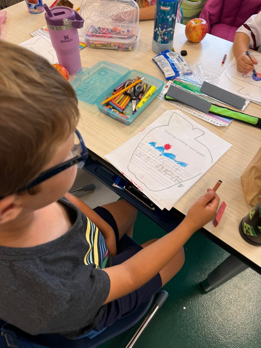 Kaila Lowe tweet media