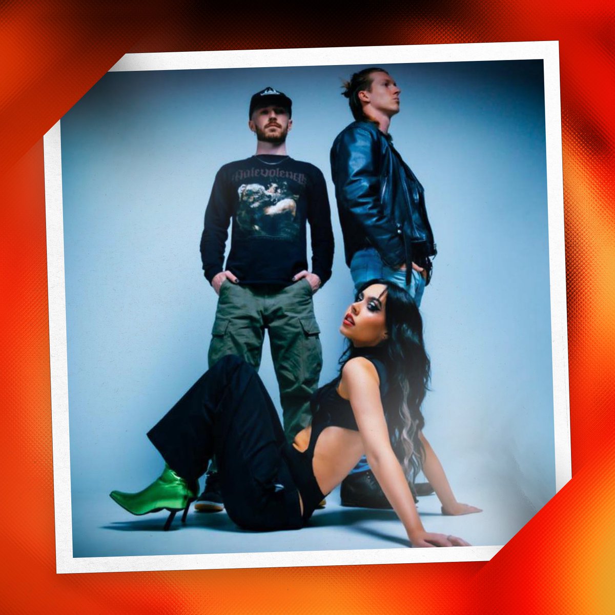 Hive Magazine (@hive_mag) on Twitter photo ONE ON ONE: An Interview With Yours Truly!
We caught up with <a href="/YoursTruly_Band/">Yours Truly</a> at the Deaf Institute in Manchester to talk about their growth, the creative process behind their latest album Toxic, life on tour and more!
🔗: hivemagazine.net/features/one-o… ONE ON ONE: An Interview With Yours Truly!
We caught up with <a href="/YoursTruly_Band/">Yours Truly</a> at the Deaf Institute in Manchester to talk about their growth, the creative process behind their latest album Toxic, life on tour and more!
🔗: hivemagazine.net/features/one-o…