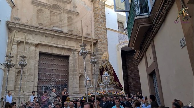 Vídeo del Rosario vespertino con la imagen de María Santísima de los Dolores de Cádiz 2024