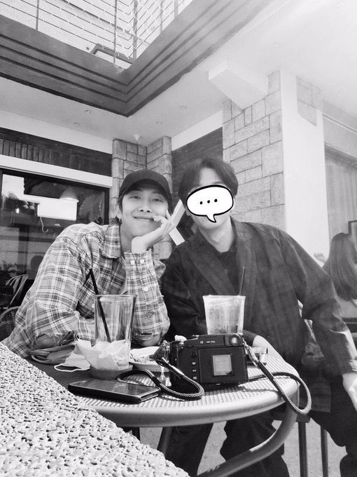 uhnamjoon's tweet photo. the story the emojis tell is actually killing me https://t.co/cOdonwEUUi