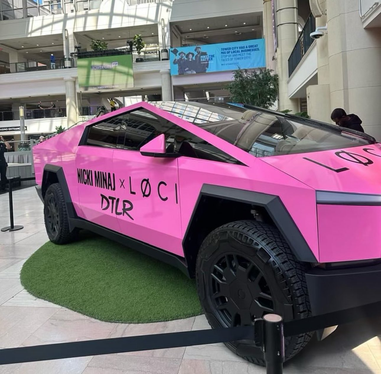 Lamborgini Nicki Minaj