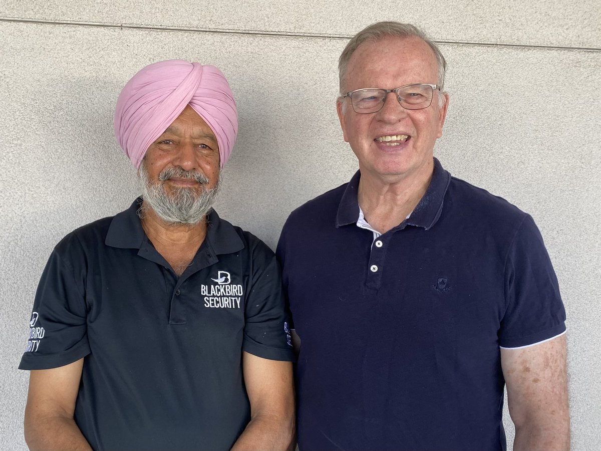 As my constituency office winds down its operations, I was happy to run into Gurnam Cheema, who has provided tenants of Dell Plaza with exemplary security services through the years.