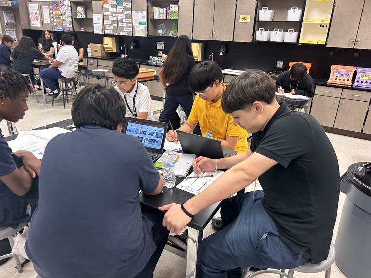 alief_middle's tweet photo. Our AMS scientist has an active day! Check the highlights from 6th & 7th grade science. #CubNation @CHEMOURS @aliefscience @Sroninub2Newby @HeyMrsCarterrrr @AliefISD @AMSCounselors1 @alief_middle |#STEMROCKS https://t.co/Rk2wE460Zi