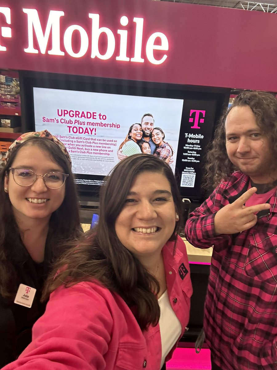 Happy IPhone 16 preorder day!!

I visited the Experience Store and Store in Store Locations inside Sam’s Club in STL. 

SiS had multiple appointments &amp; a wait to preorder so they can take advantage of the member perks! EXP Store were stocking their shelves of all accy! <a href="/TMobile/">T-Mobile</a>