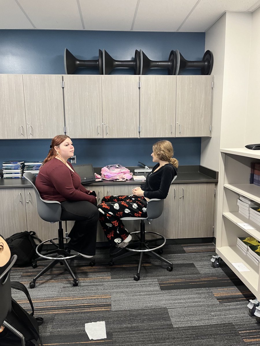 EdMK32's tweet photo. It might be Friday but our students take advantage of study hall to prepare for assessments. Nothing better than studying with a buddy 🦅🧡🖤 https://t.co/izz28gud1p