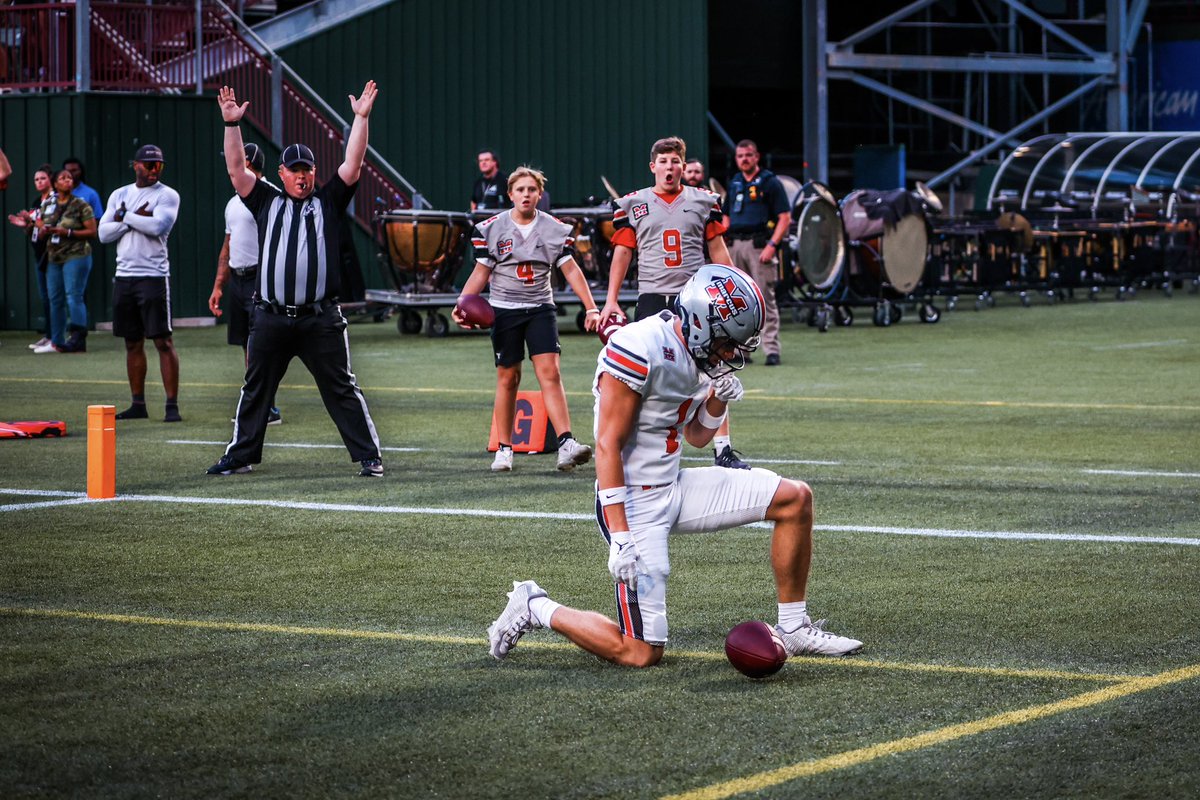 TraceyBergeson's tweet image. It’s game day!!! Let’s go 1 ! #allforHIM 🙏🏻 Love you kid! @BergesonCharlie