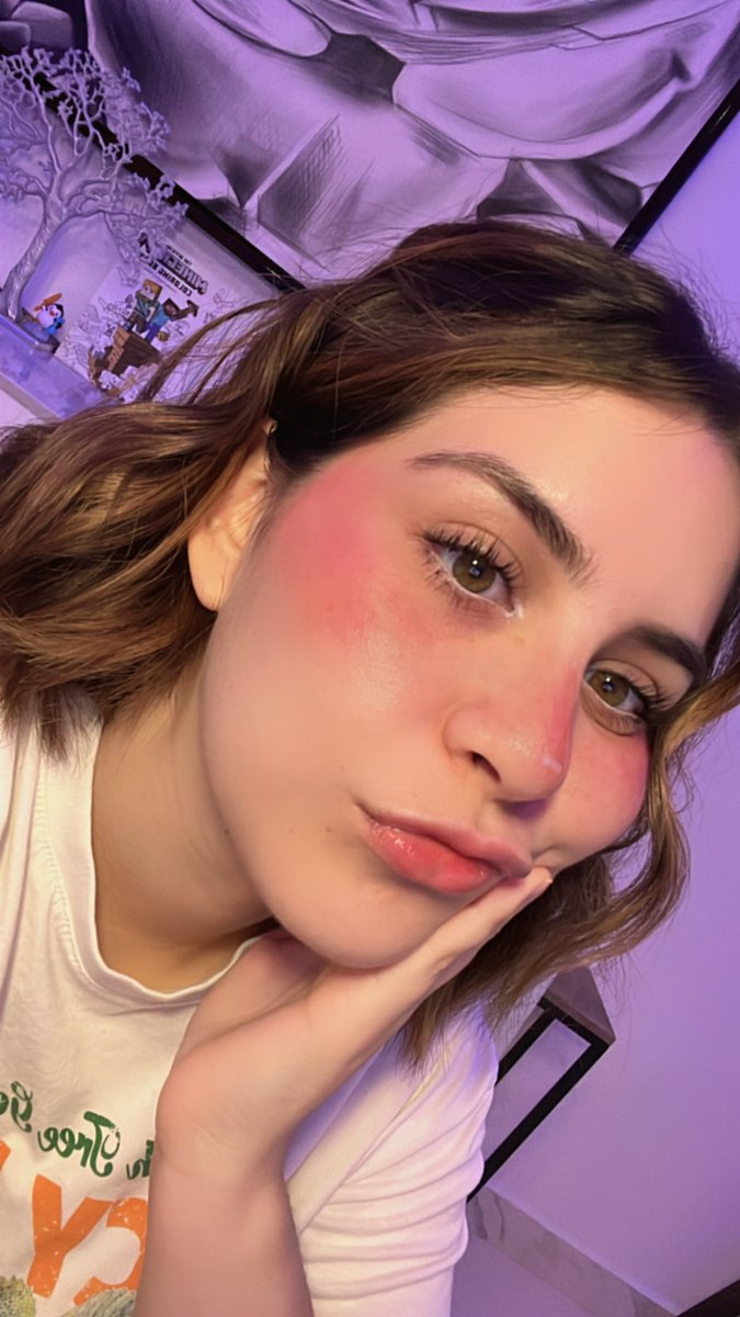 rociodta's tweet photo. VIERNES DE STREAM VENGAN YA🗣️

📍twitch / rociodta https://t.co/RV8U1O8tnq