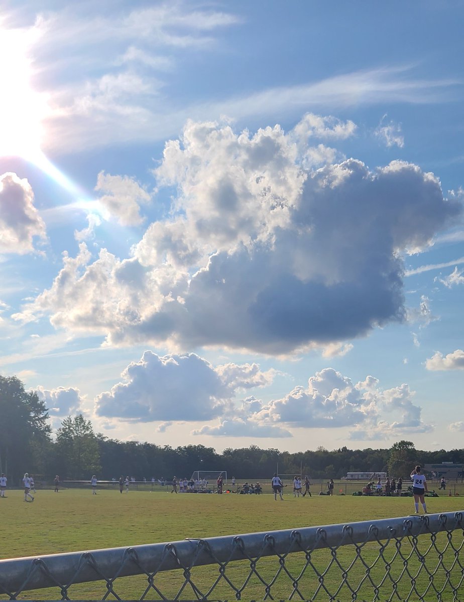 KSmithATC's tweet photo. Game day! Field hockey and soccer. Let's go LP! https://t.co/vn3que3o4l