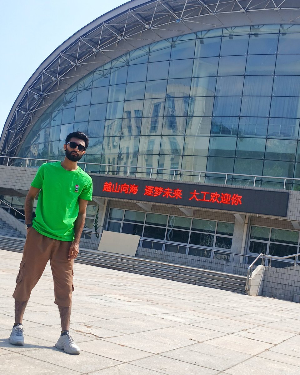 Sanwal596's tweet photo. You set your own limits!

#Sanwalinchina #Sanwal596 #扎克 #China #Zhōngguó rén #Pakistan #love #2024  #sanwalrazzaq #sanwal #596Sanwal #love #Dalian #SanwalChina #outfitoftheday #NewWorld https://t.co/FD75sSMHIY