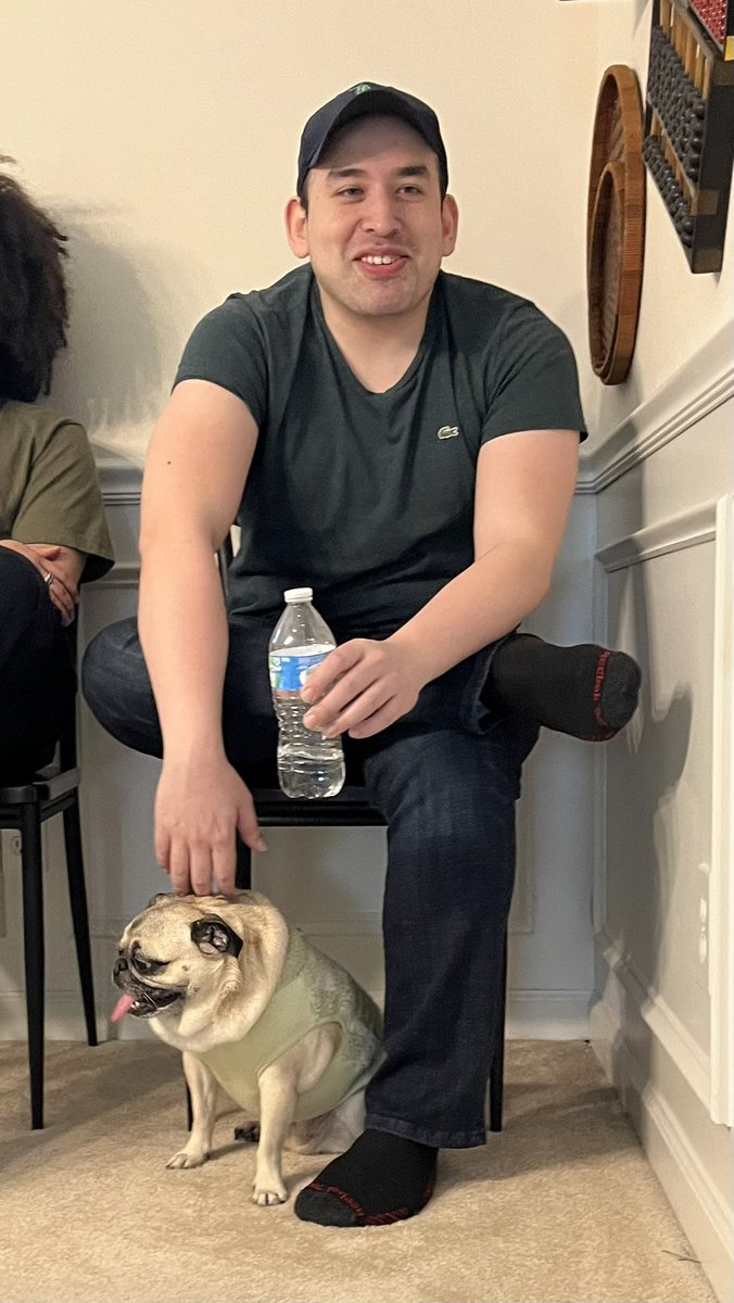 alyssascarlett_'s tweet photo. Pua says, “felicidades tío” 🥳
@Brodri4 put in work today and got 4th at the LCQ—securing his spot at Nats! Can’t wait to see you crush Worlds 🍑#OnePeach https://t.co/dQvxPkjQ4i