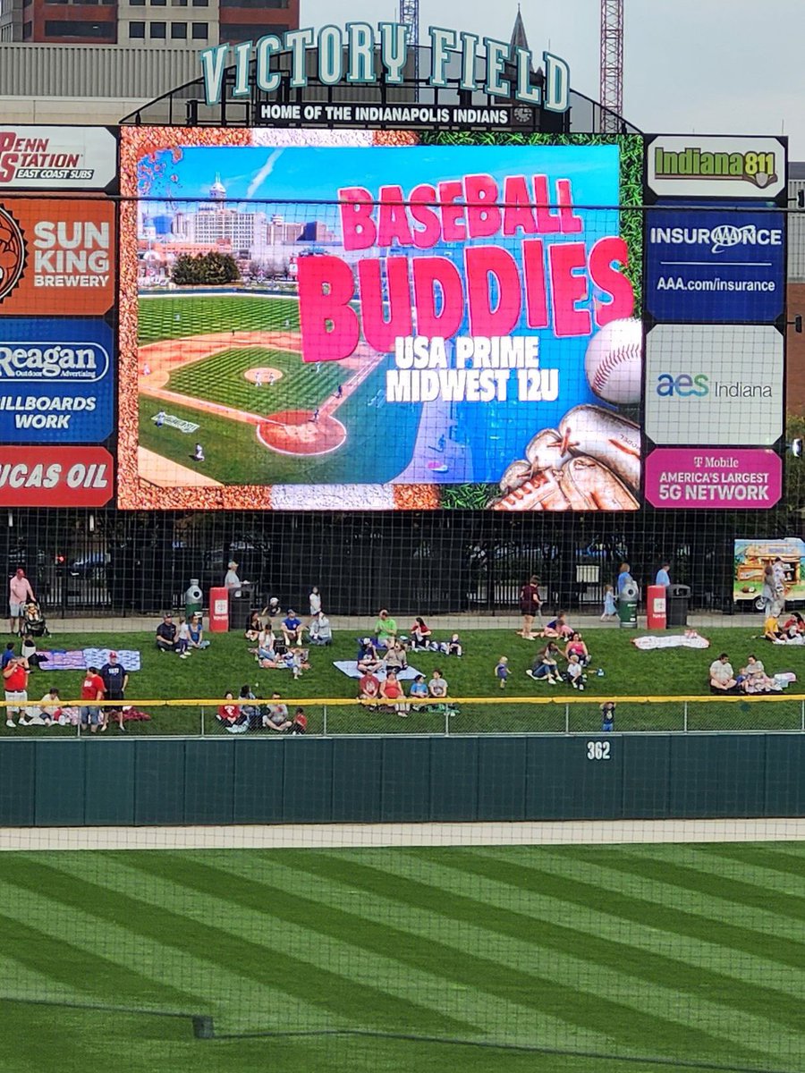 USAPrimeMid12U's tweet photo. The Team had a blast at the @indyindians game tonight as part of their Baseball Buddies program! We got to take the field for the National Anthem, scored some autographs, watched some fireworks, and had a perfect night for a ballgame!

@usaprimeindiana #GoPrime⚾️🇺🇸 #TeamBuilding https://t.co/tkJH74MPXL