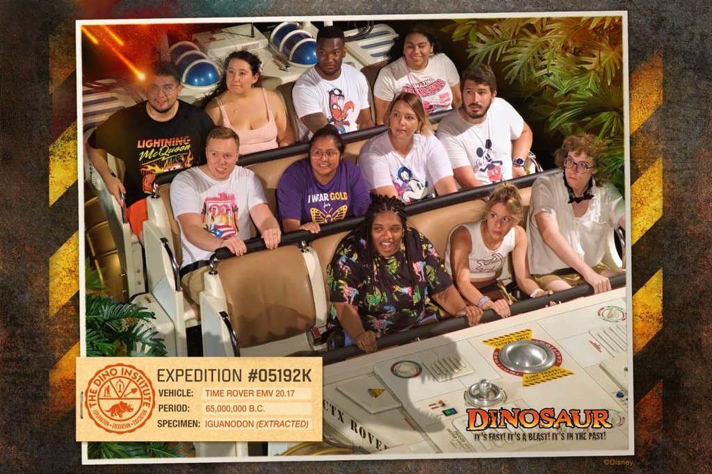 𝔇𝔬𝔳𝔫𝔢 tweet media