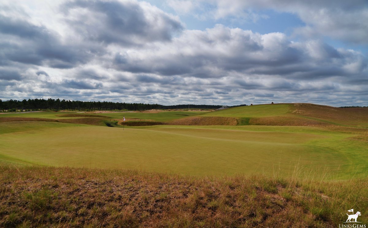 LinksGems's tweet photo. A few new shots from the Lido.

I adore this golf course, and I feel very grateful that, after reading about this long-lost Charles Blair Macdonald design for years, I’m finally able to play it.

In 1921, Walter Hagen called the Lido one of golf’s big three courses - National Golf Links and Pine Valley being the other two. Hard to believe it was ever allowed to die off, but I’m glad that Mike Keiser, Tom Doak, Brian Schneider and Peter Flory were able to resurrect it in Wisconsin.