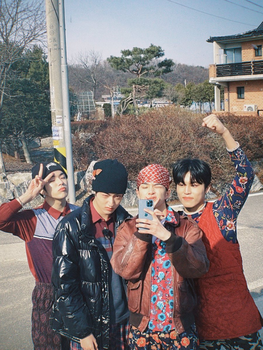아 몰라 *🍅 tweet media