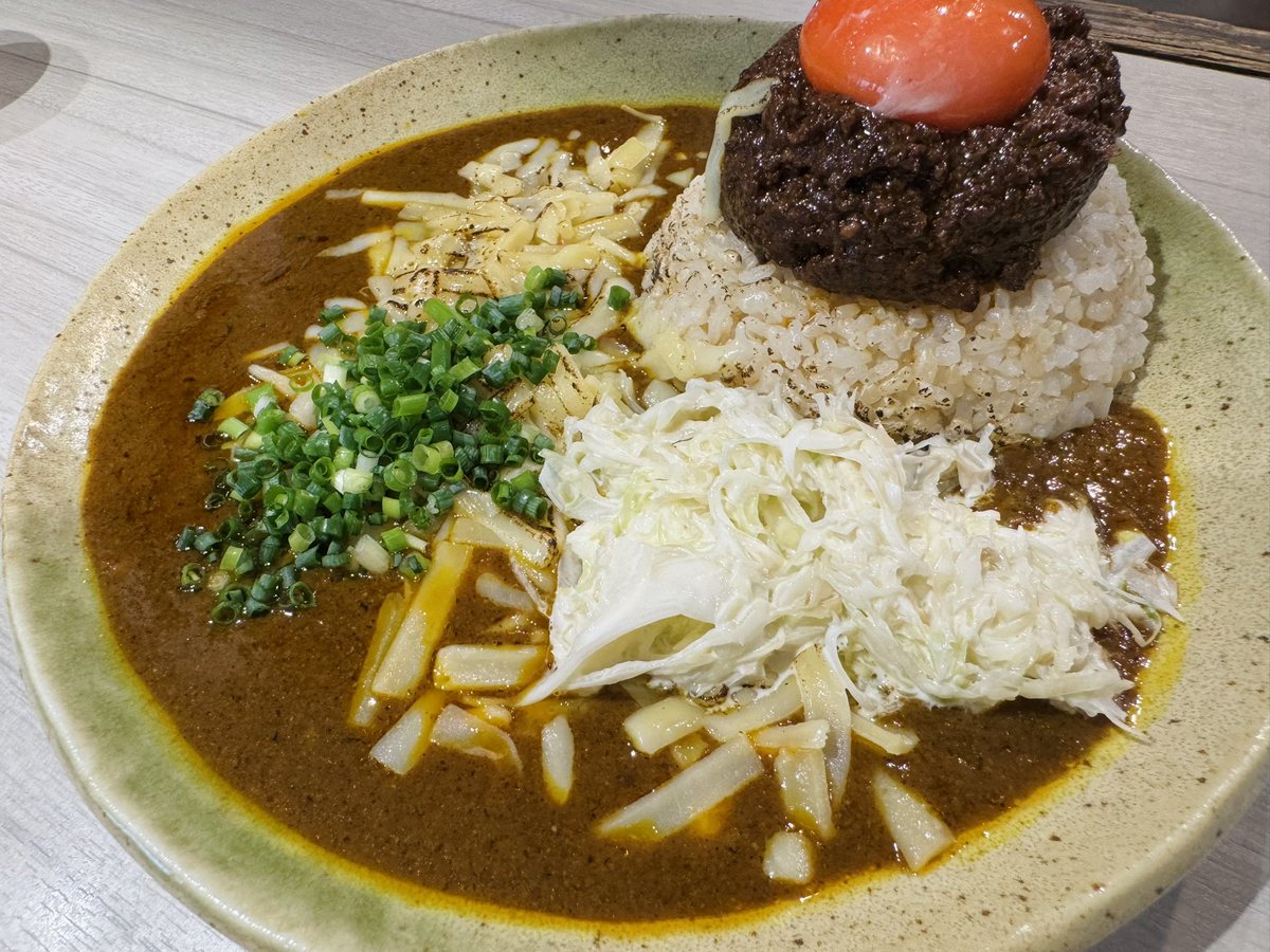 sakulucky69's tweet image. 昇天した東京の飯達

#亀戸餃子
#国技館ちゃんこ
#吉田カレー
#えーちゃん食堂